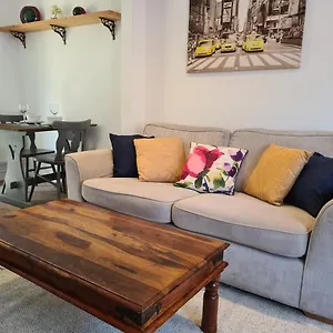 Apartment Cosy For Work Or Leisure, Rd&e 20min Walk, Easy Access To City Centre, Exeter